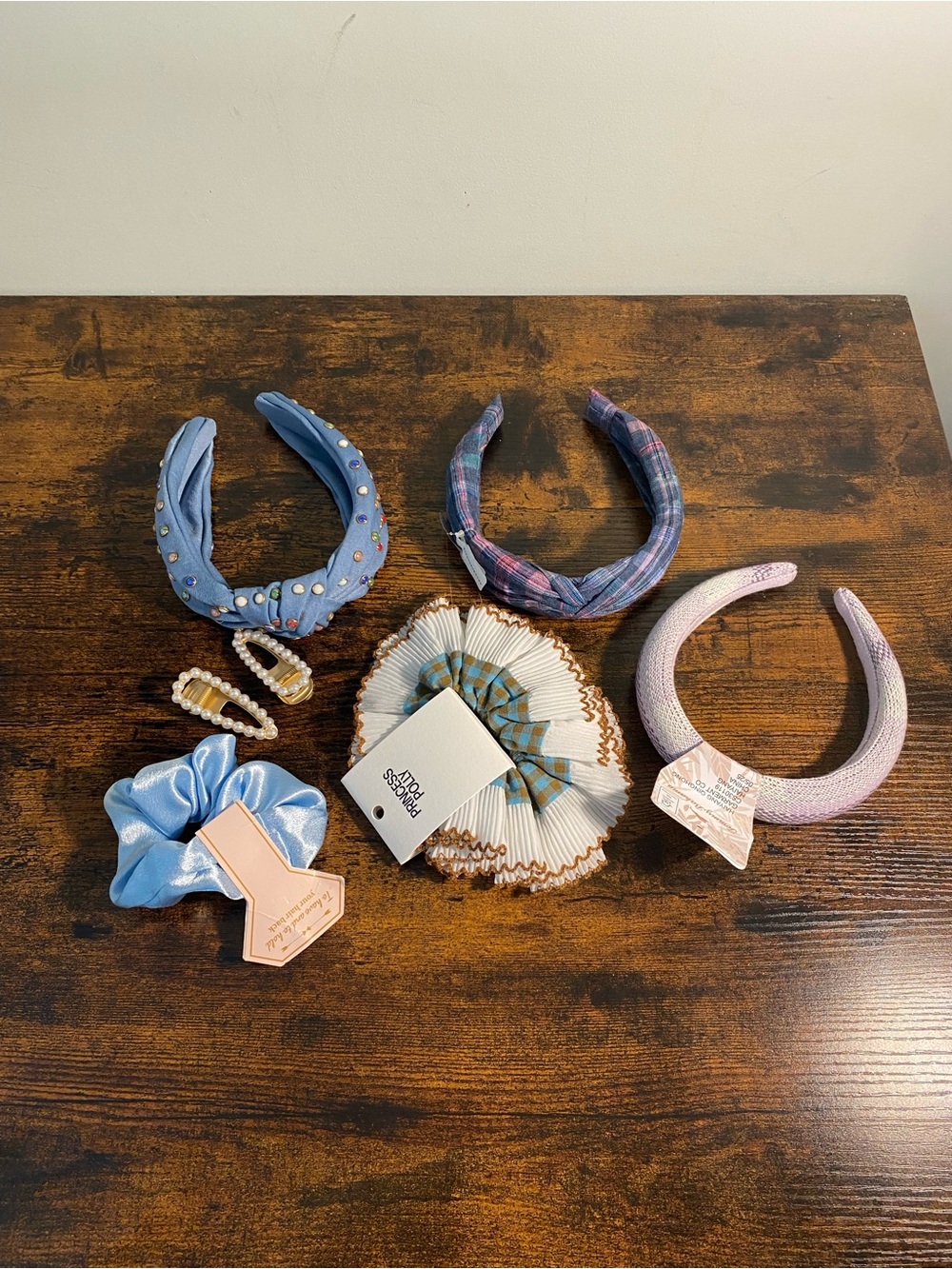 Assorted Brand 6 Piece Hair Accessory Bundle